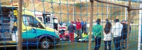 Muere un jugador del Tolosa en pleno partido, en Barbadás espero una respuesta