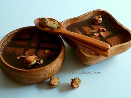 Crema de Chocolate con Aroma de Rosas