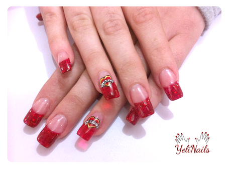 Uñas acrílico cristal en rojo / Nail art para San Valentín.