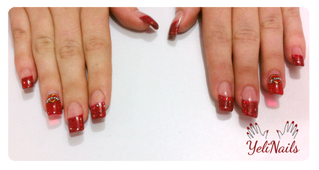 Uñas acrílico cristal en rojo / Nail art para San Valentín.