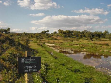Colaboraciones de Extremadura, caminos de cultura: la Ermita de Santiago de Alburquerque en el Rincón de la Memoria de Canal Extremadura Radio