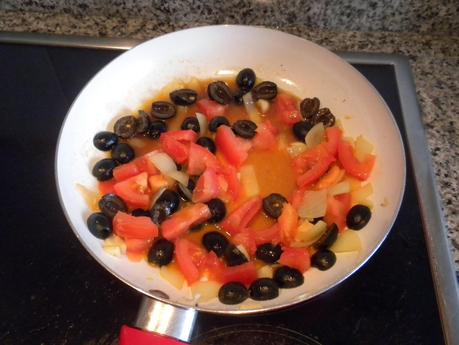 LENGUADO CON SOFRITO DE TOMATE