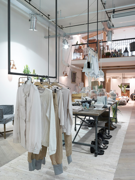 YAYA Concept store in Amsterdam YAYA Concept store in Amsterdam