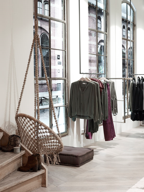 YAYA Concept store in Amsterdam YAYA Concept store in Amsterdam