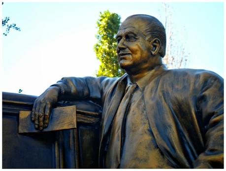 Monumento al Taxista, nuestro querido 