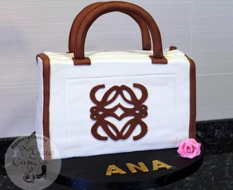 TARTA FONDANT BOLSO LOEWE PARA ANA