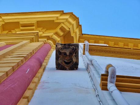 La Iglesia de San Ildefonso (4): el grutesco de la gárgola.