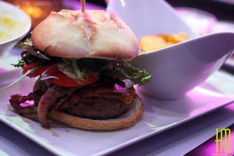 VERSIÓN ORIGINAL: Cine, hamburguesas y mucho más.