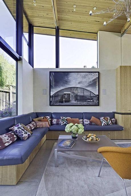 UNA MODERNA Y ACOGEDORA CASA EN LA PLAYA