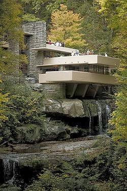 La Casa de la Cascada en GDELI con sus PLANOS