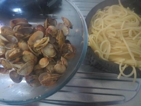 Espaguetis con almejas