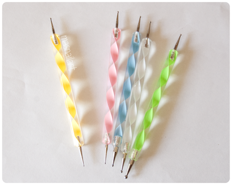 Mis herramientas de nail art: Dotting tools o herramientas para hacer puntos.