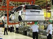 Gobierno pide automotrices equilibren comercio exterior