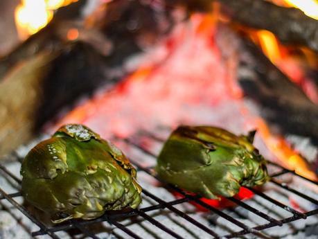 Quick charcoal-grilled artichokes, Alcachofas rápidas a la brasa Monsabor