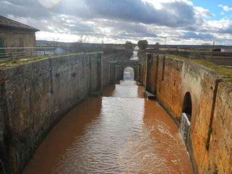 Canal de Castilla. De Boadilla del Camino a Frómista