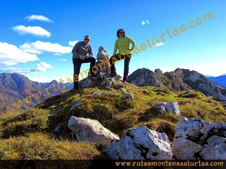 Rutas Montaña Asturias: Foto de cima en la Forcada