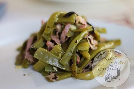 JUDIAS VERDES CON BACON AL PERFUME DE ROMERO