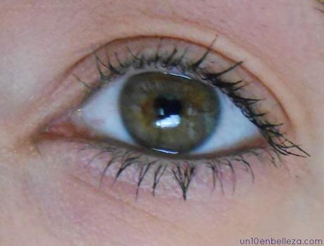 Mirada intensa y piel de seda con Bourjois