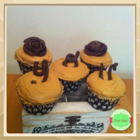 Cupcakes Garrapiñados con caramelo y Chocolate moldeado