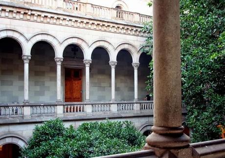 BARCELONA Y UNA HISTORIA DE PASIÓN POR LOS LIBROS BARCELONA Y UNA HISTORIA DE PASIÓN POR LOS LIBROS