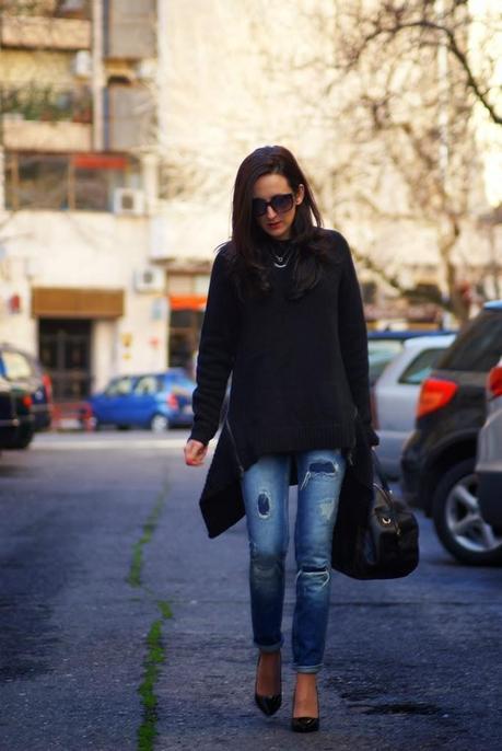 BLACK JUMPERJumper: FrontRowShop , Jeans: Pull&Bear, ...