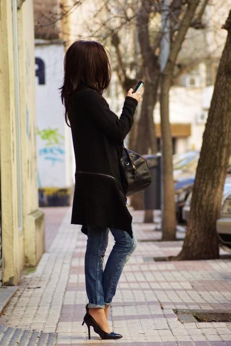 BLACK JUMPERJumper: FrontRowShop , Jeans: Pull&Bear, ...