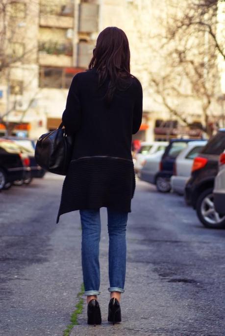 BLACK JUMPERJumper: FrontRowShop , Jeans: Pull&Bear, ...