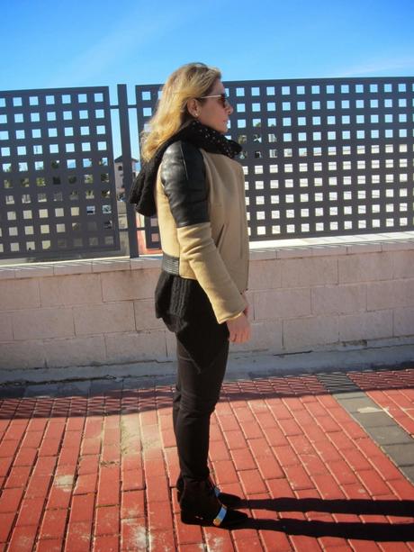 LOOK303-5.2.20148:30CAMEL & BLACK¡¡Hola amigas!!Hoy o...