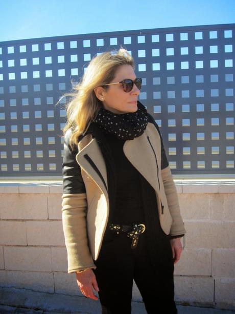 LOOK303-5.2.20148:30CAMEL & BLACK¡¡Hola amigas!!Hoy o...