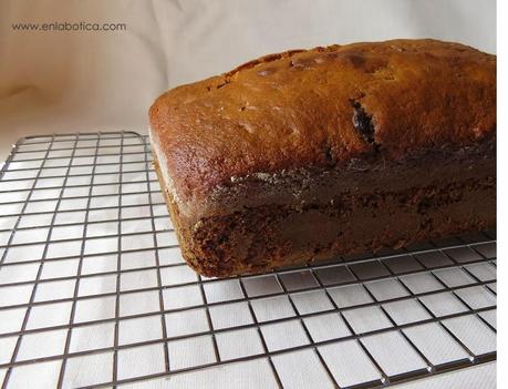 Pan de banana con chispas de chocolate y corazón de nutella
