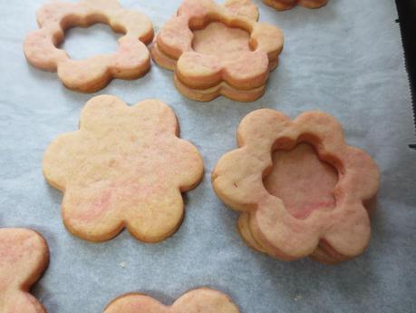 Galletas de mascarpone y coulis de fresa