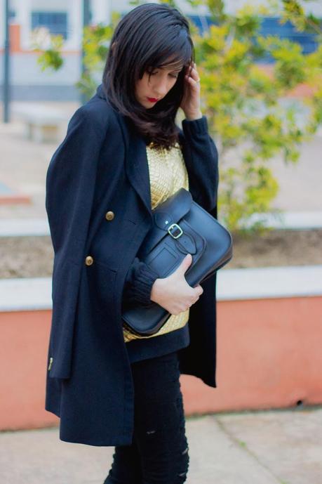 gold sweater isaura&amanda