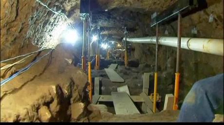 EL ROBOT TLALOC II-TC DETECTA TRES CAMARAS EN TUNEL DE LA ZONA DE TEOTIHUACAN II