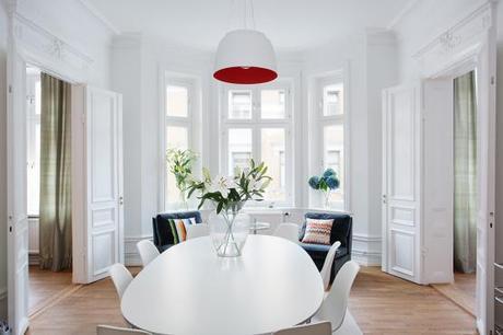 Un interior elegante pisos paises nórdicos pisos grandes decoración estilo nórdico escandinavo decoración nórdica pisos decoración interiores nordica decoración en blanco y madera decoración elegante cocinas blancas modernas blog decoración de interiores 