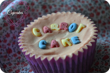 Cupcakes de carrot cake ( pastel de zanahoria ) para regalar el dia de los enamorados