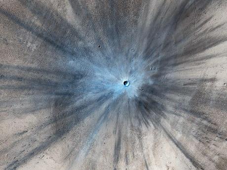 Nuevo cráter en Marte