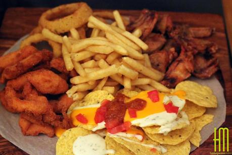 TATE'S MONTECARMELO: Aires renovados y hamburguesas en las que no dejarse el sueldo.