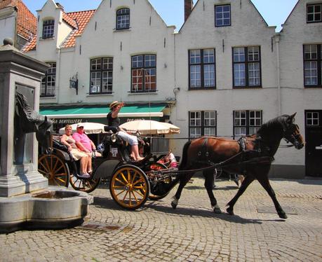 BRUJAS   UN    LUGAR    DE    ENSUEÑO