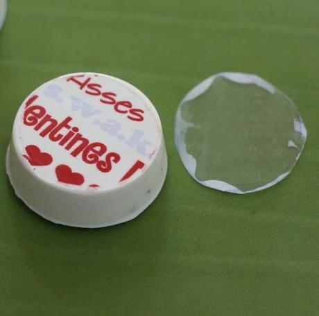 Oreo cubiertas con chocolate blanco y transfers