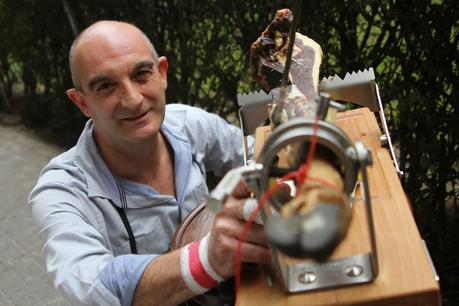 Antonio Estudillo, cortador de jamón Antonio Estudillo, cortador de jamón