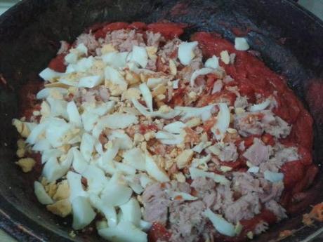 Empanada de atún con masa de vino y aceite