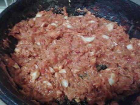 Empanada de atún con masa de vino y aceite