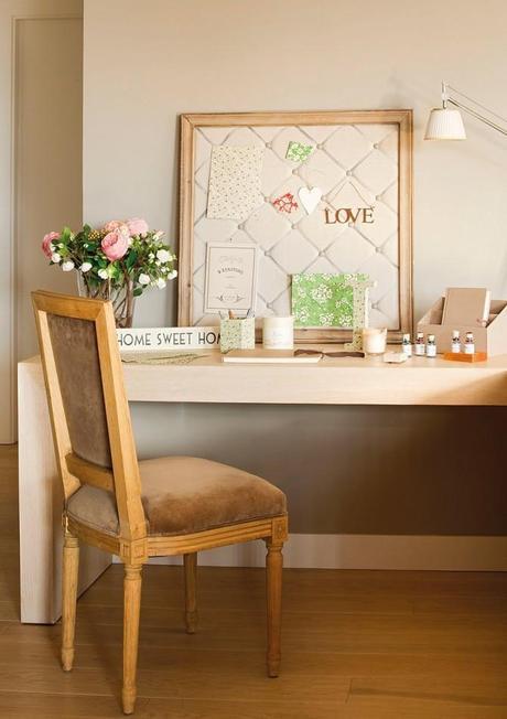 rincon_de_trabajo_integrado_en_el_salon_902x1280