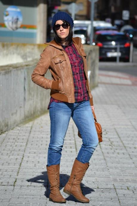 WALK IN COLOR BROWN WALK IN COLOR BROWN