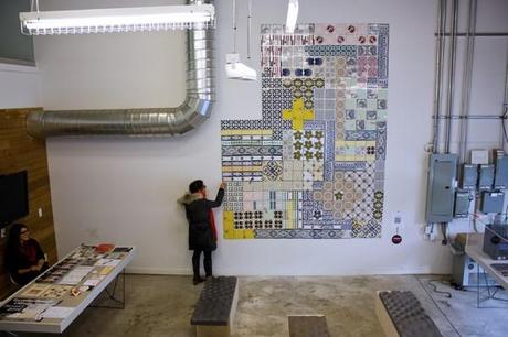 Patchworked in Canada: Dear Human lleva de viaje los cálidos azulejos portugueses por el frío norte americano.