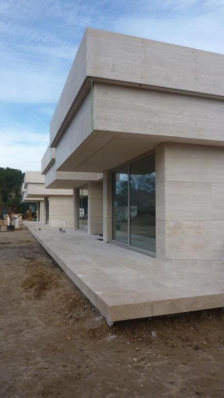 A-cero Projects NUEVAS IMÁGENES DE OBRA DE UNA VIVIENDA UNIFAMILIAR DISEÑAD POR A-CERO AL OESTE DE LA CAPITAL