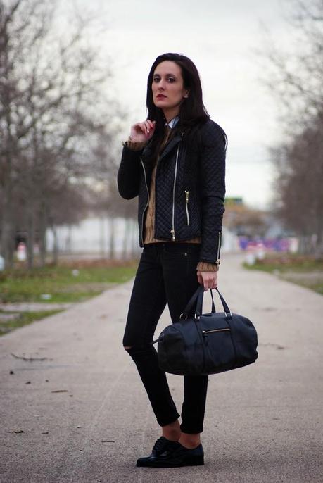 inOXFORDsShirt: Pull&Bear, sweater: ElCorteInglés, Ja...