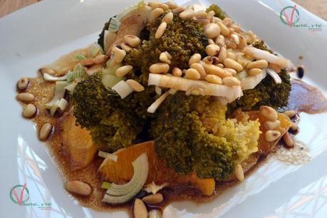 Ensalada de brócoli y naranja.