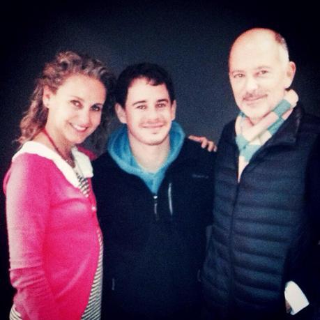 Junto a Julio Velandrino Nube de Flores en Restaurante De La Calle