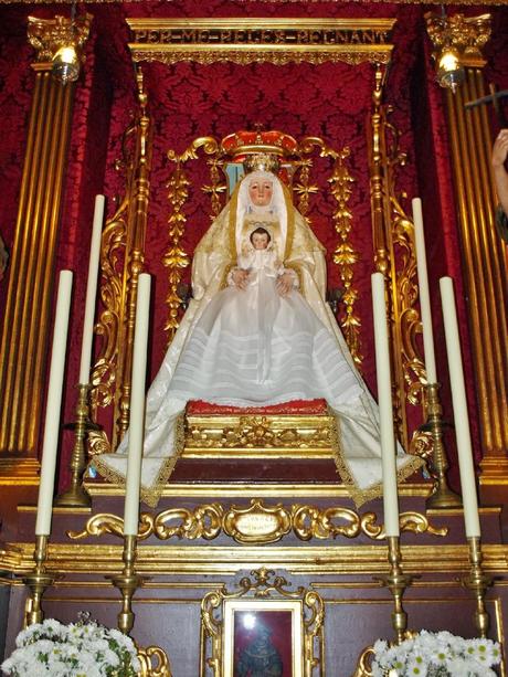 La Iglesia de San Ildefonso (12): el retablo de la Hermandad de los Satres.